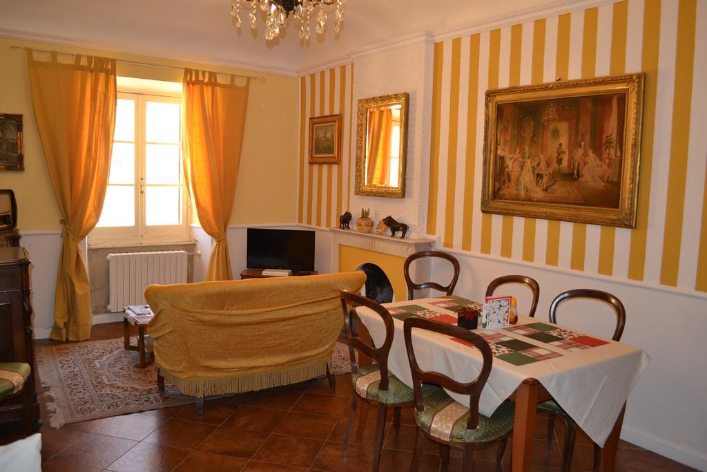 Corte Palazzo Picedi Benettini Сарцана Екстериор снимка