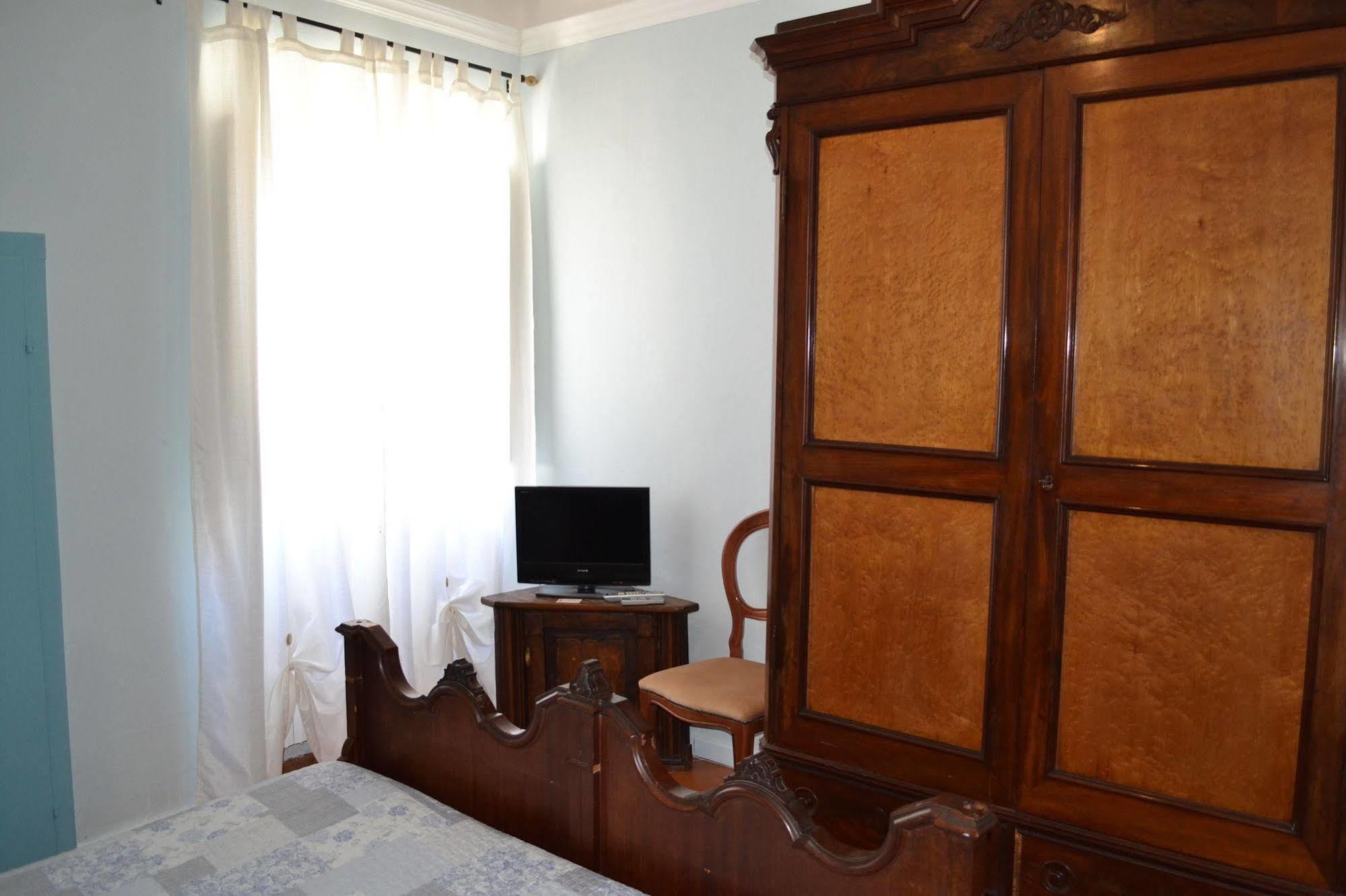 Corte Palazzo Picedi Benettini Сарцана Екстериор снимка